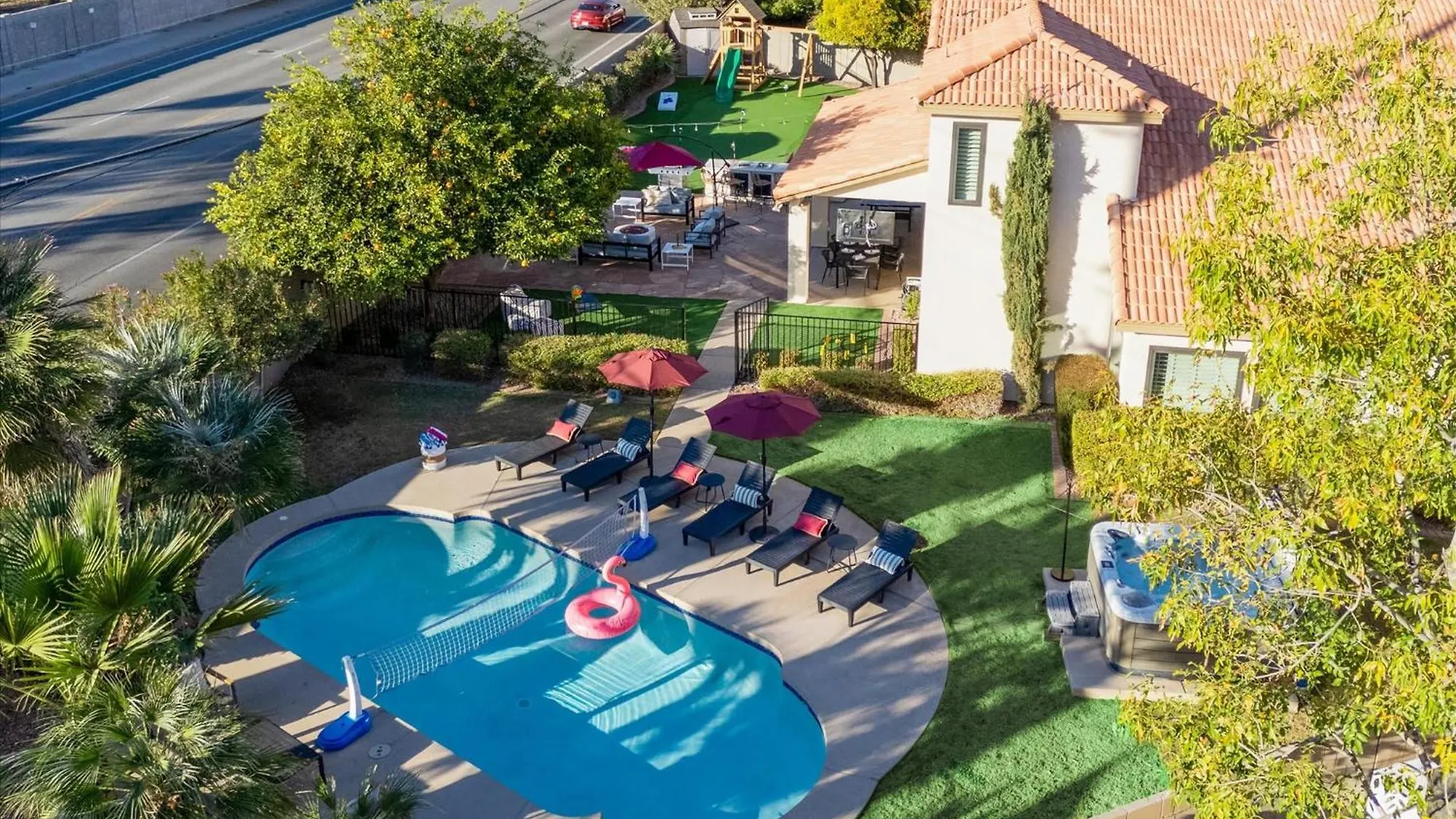 Dom wakacyjny Epic Family Home Pool Slide Putt Putt Theatre Room Phoenix Stany Zjednoczone Ameryki