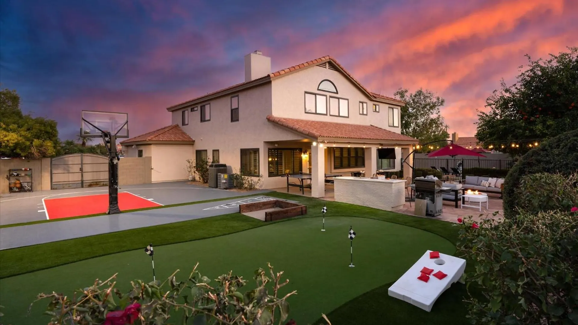 Dom wakacyjny Epic Family Home Pool Slide Putt Putt Theatre Room Phoenix Stany Zjednoczone Ameryki