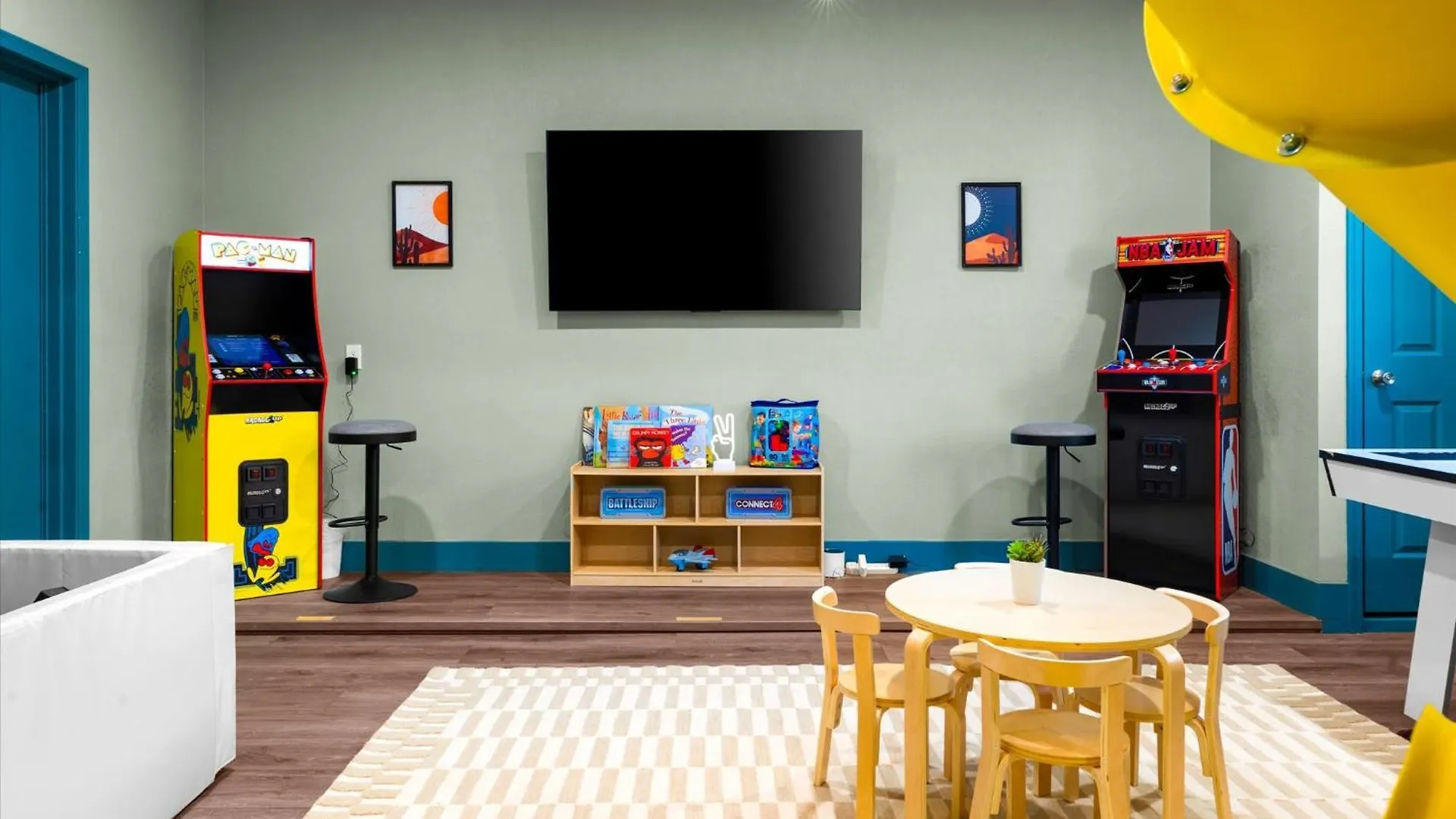 Epic Family Home Pool Slide Putt Putt Theatre Room Phoenix Dom wakacyjny